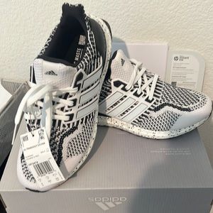 Brand New Adidas Ultraboost 5.0 DNA White Black